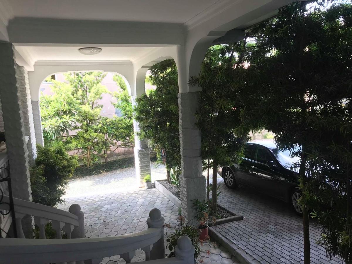 Nini Mari Guest House Kobuleti Extérieur photo