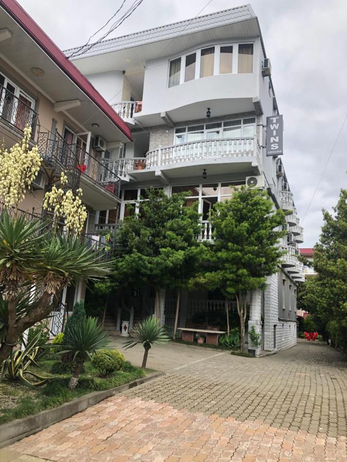 Nini Mari Guest House Kobuleti Extérieur photo