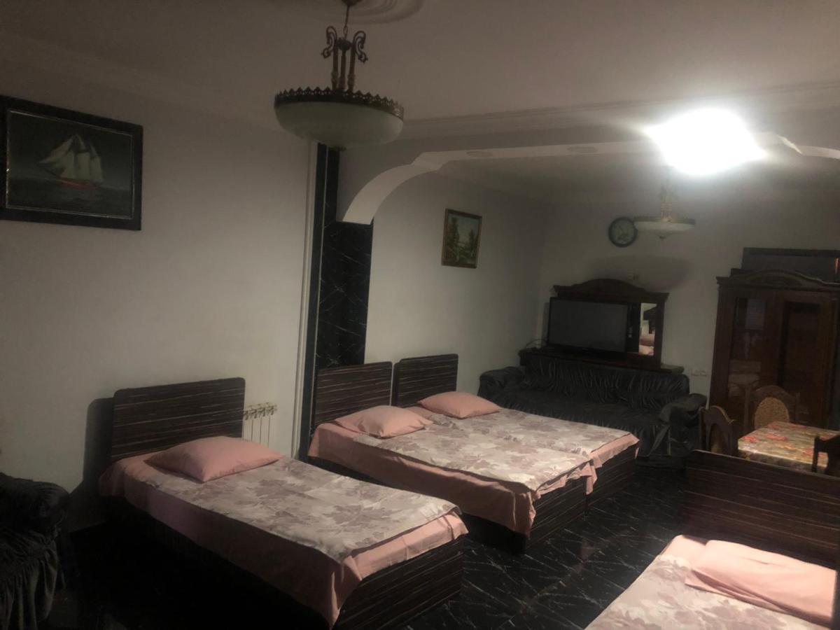 Nini Mari Guest House Kobuleti Extérieur photo