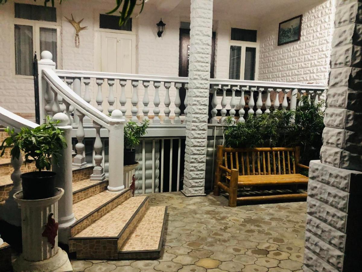 Nini Mari Guest House Kobuleti Extérieur photo