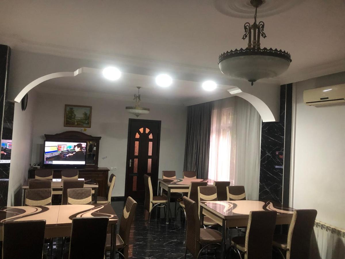 Nini Mari Guest House Kobuleti Extérieur photo